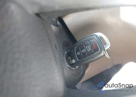 2021 Hyundai Tucson Se z USA, uszkodzony, nr VIN KM8J23A4XMU319045